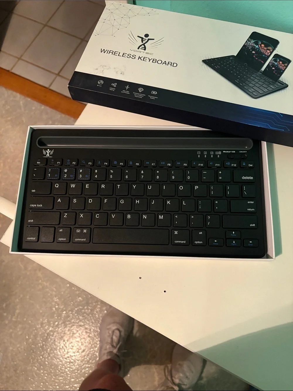 Wireless Tablet Keyboard - Black